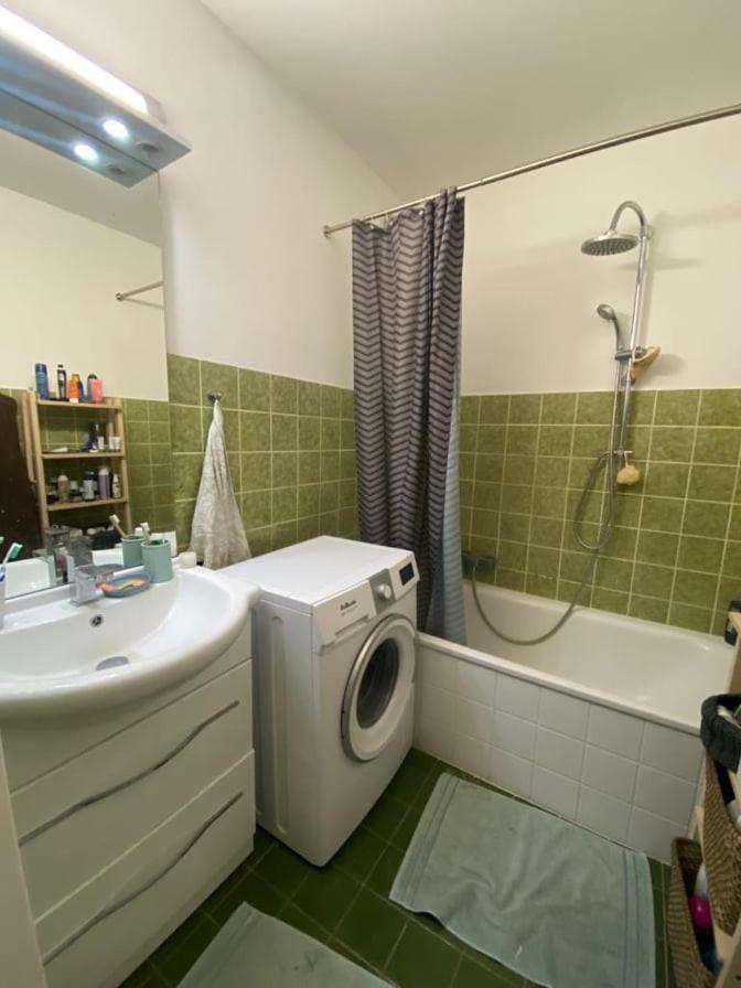 Homestay Big Cozy In Center - Shared Flat With 1